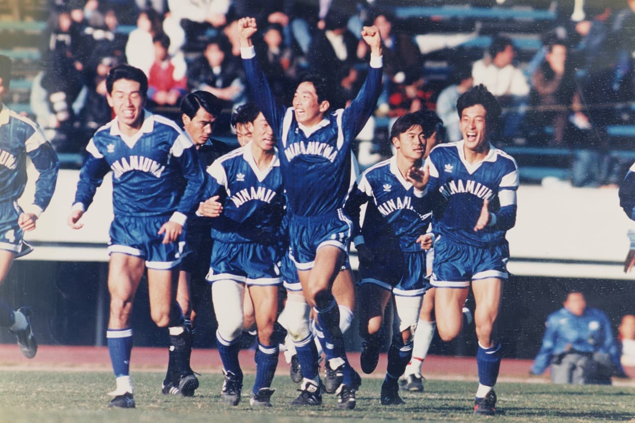 一緒にサッカーしましょう!